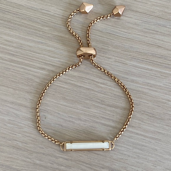 Stan Bracelet in Rose Gold - Picture 1 of 3
